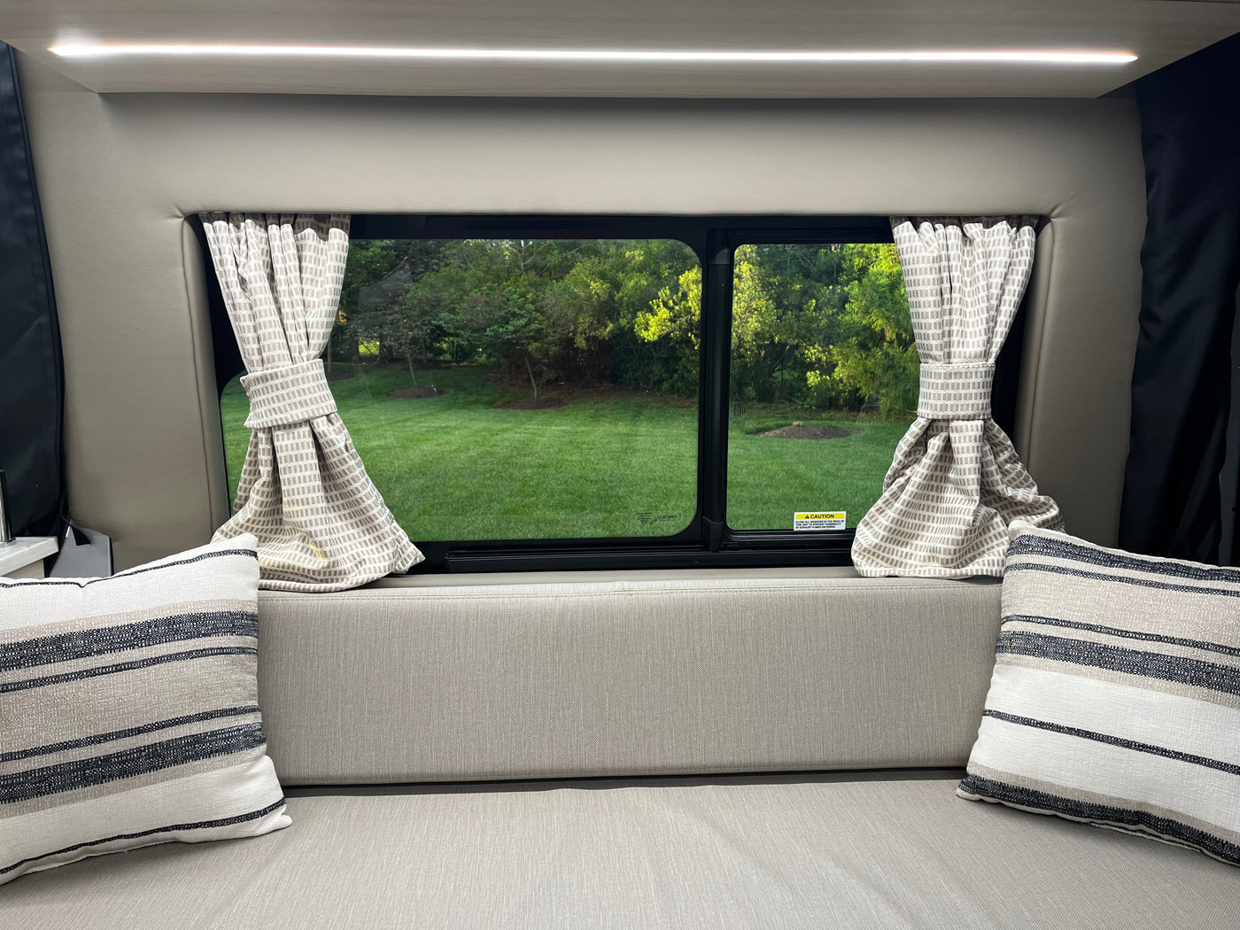 2021 Mercedes Sprinter - — photo 5