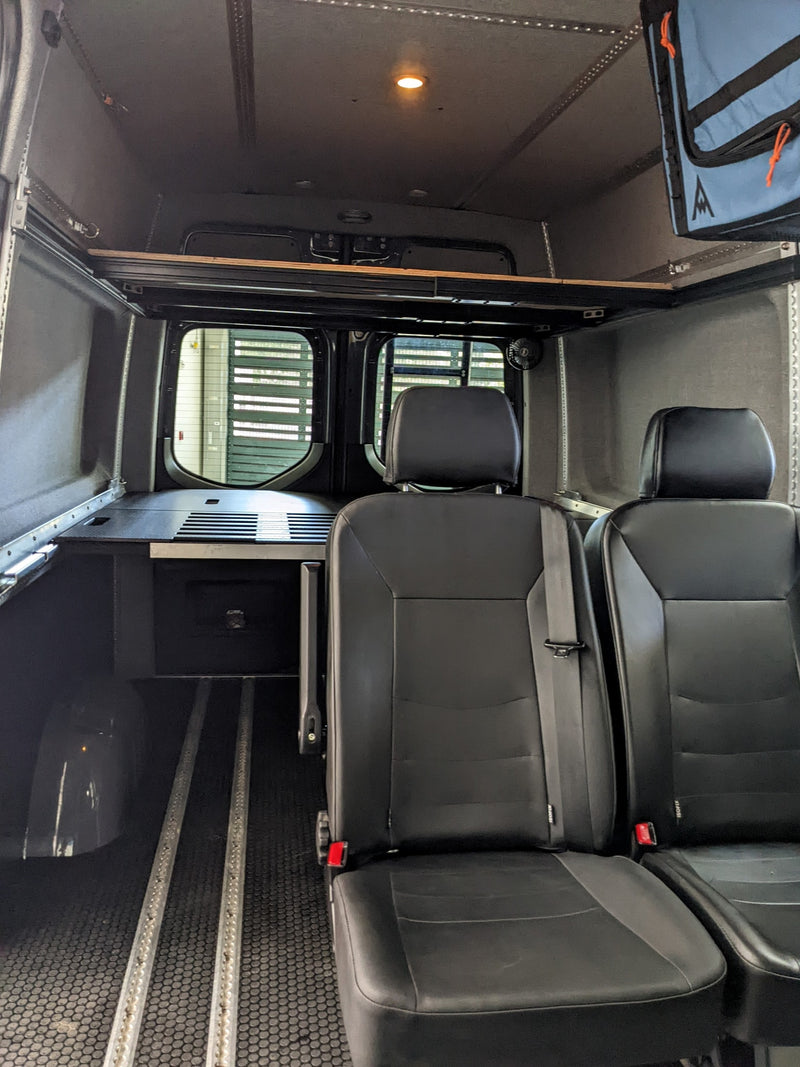  showing passenger seating — photo 10