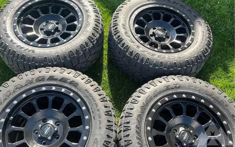 Pro Comp Wheels 17 inches Goodyear R17 — used set of wheels tires for sale (photo 2)