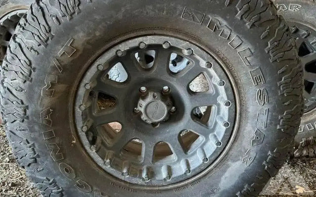 Pro Comp Wheels 17 inches Milestar 37 12.5 inches — photo 2