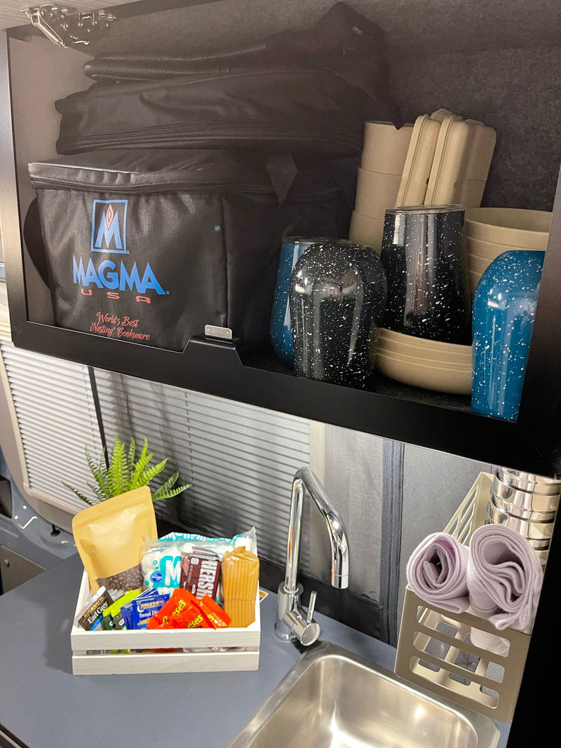 Extra Clean 2022 Winnebago Revel *Perfect* Couple's Getaway — photo 11