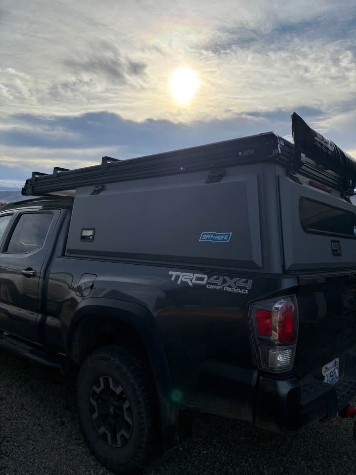 Super Pacific X 1 Camper shell in Grandview, WA (photo 10) — photo 10