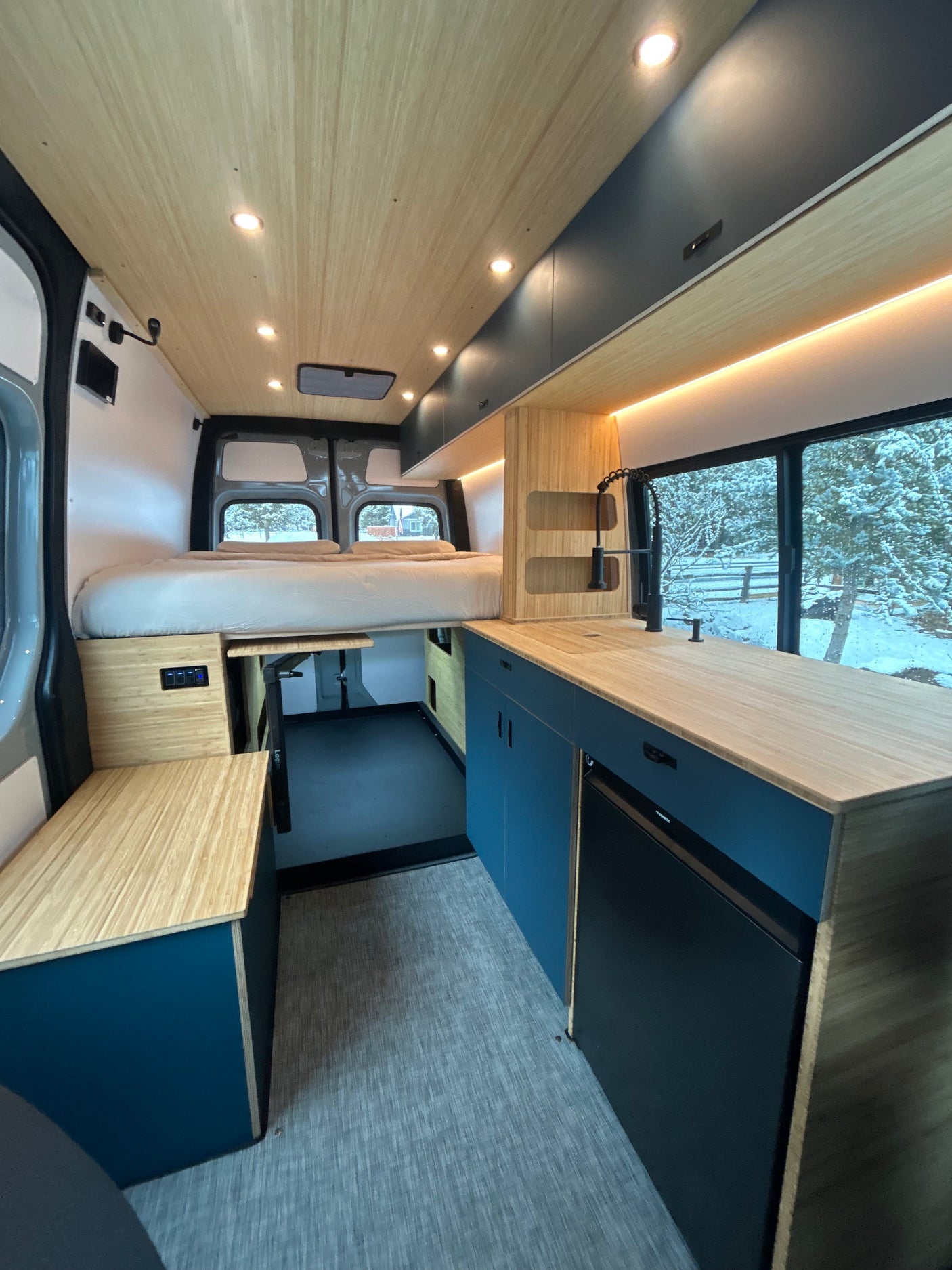 New 2025 Geotrek Mercedes AWD 144 Bear Peak