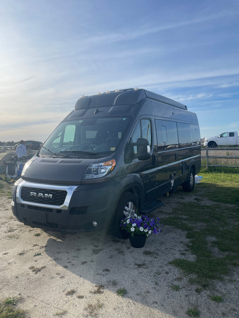 Monthly Getaway overland rental