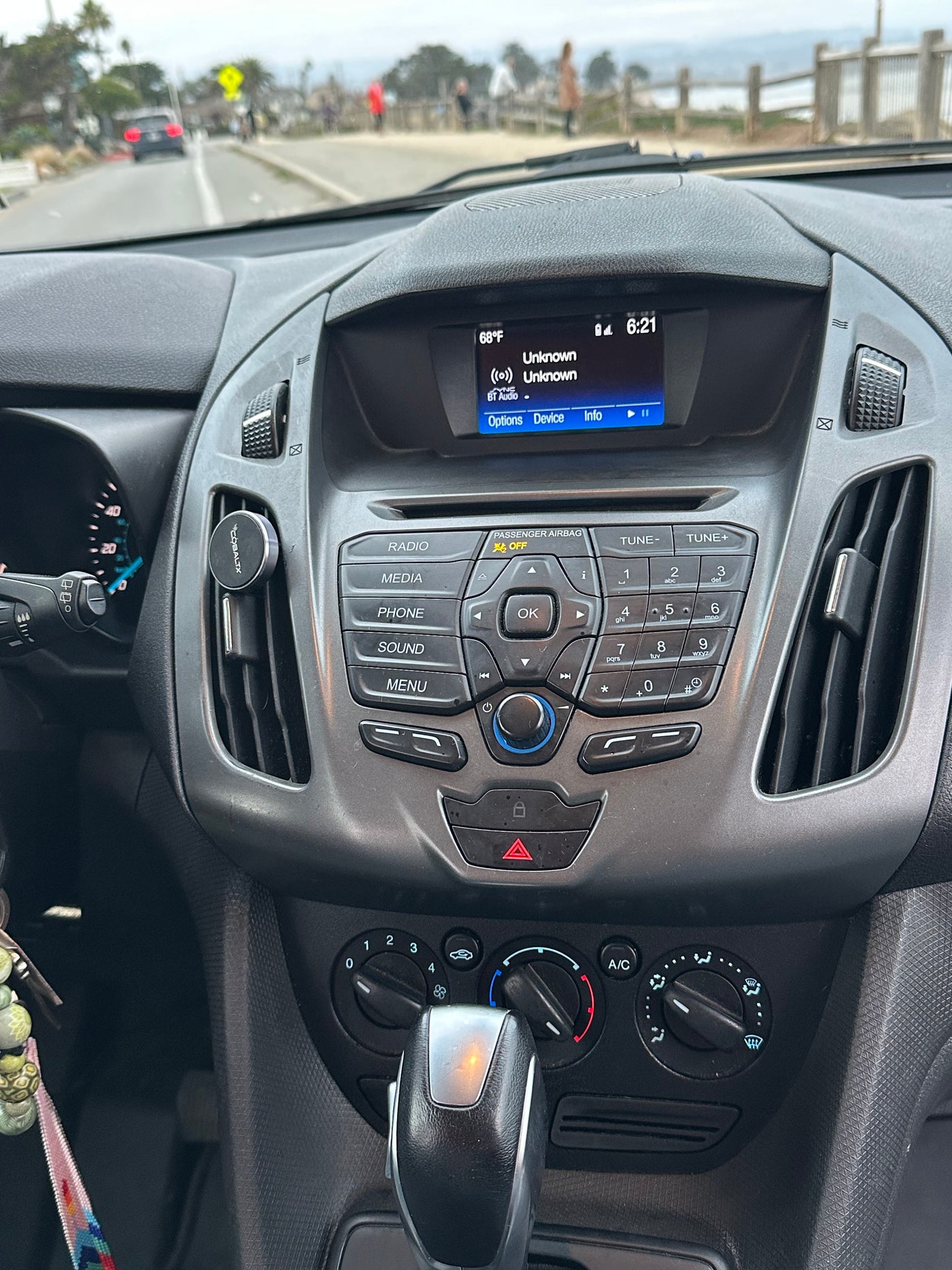 Transit Connect Micro Camper- Easy to drive, fully equipped! — photo 10