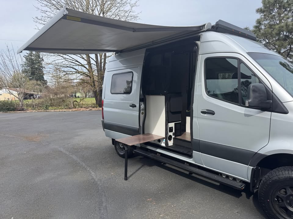 2020 Mercedes/Winnebago Sprinter Revel 4x4 in Canby, OR (photo 12) — photo 12