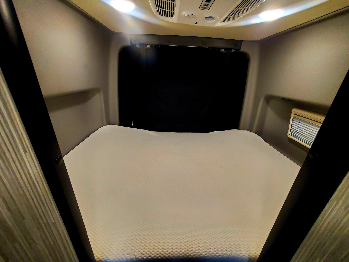 2020 Winnebago Revel on Mercedes-benz Sprinter chassis 4X4. — photo 9