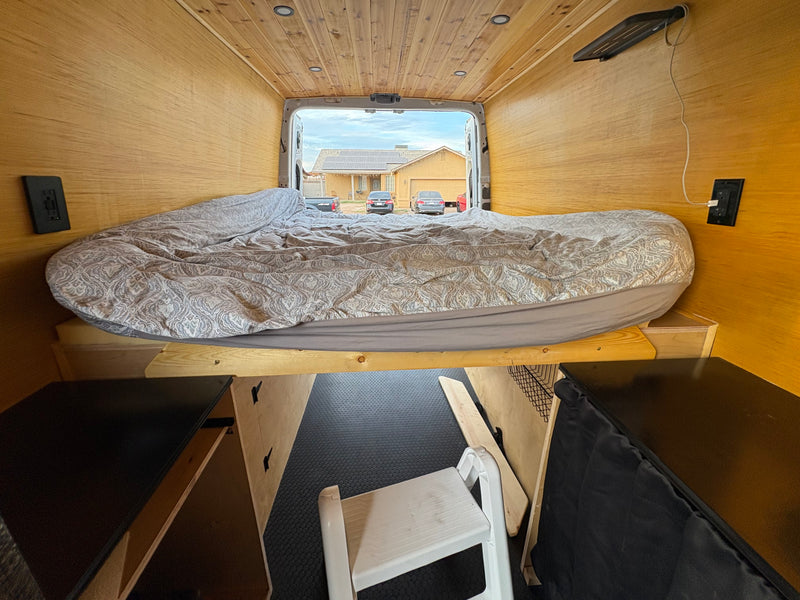Sprinter Van — photo 14