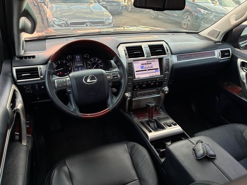 2011 Lexus GX · GX 460 Premium Sport Utility 4D in Mesa, AZ (photo 7) — photo 7