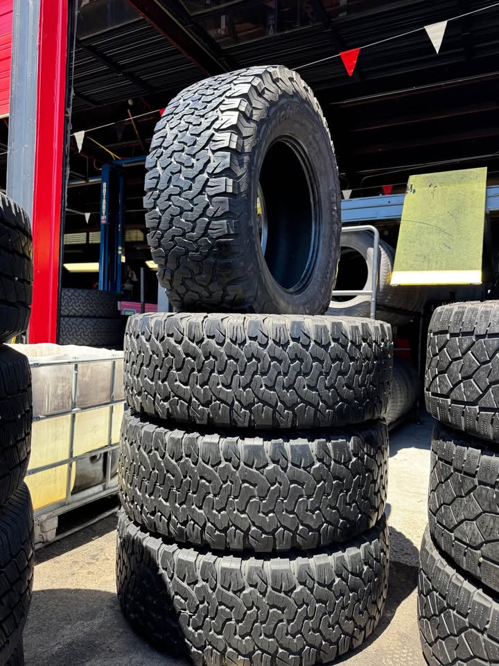 BFGoodrich All-Terrain T/A KO2 35x12.50R18LT Tires in Vancouver, WA (photo 3) — photo 3