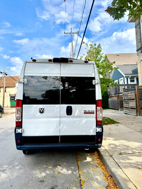 Starlink campervan: a digital nomad's dream machine!
