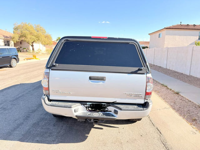 2010 Toyota Tacoma — photo 2