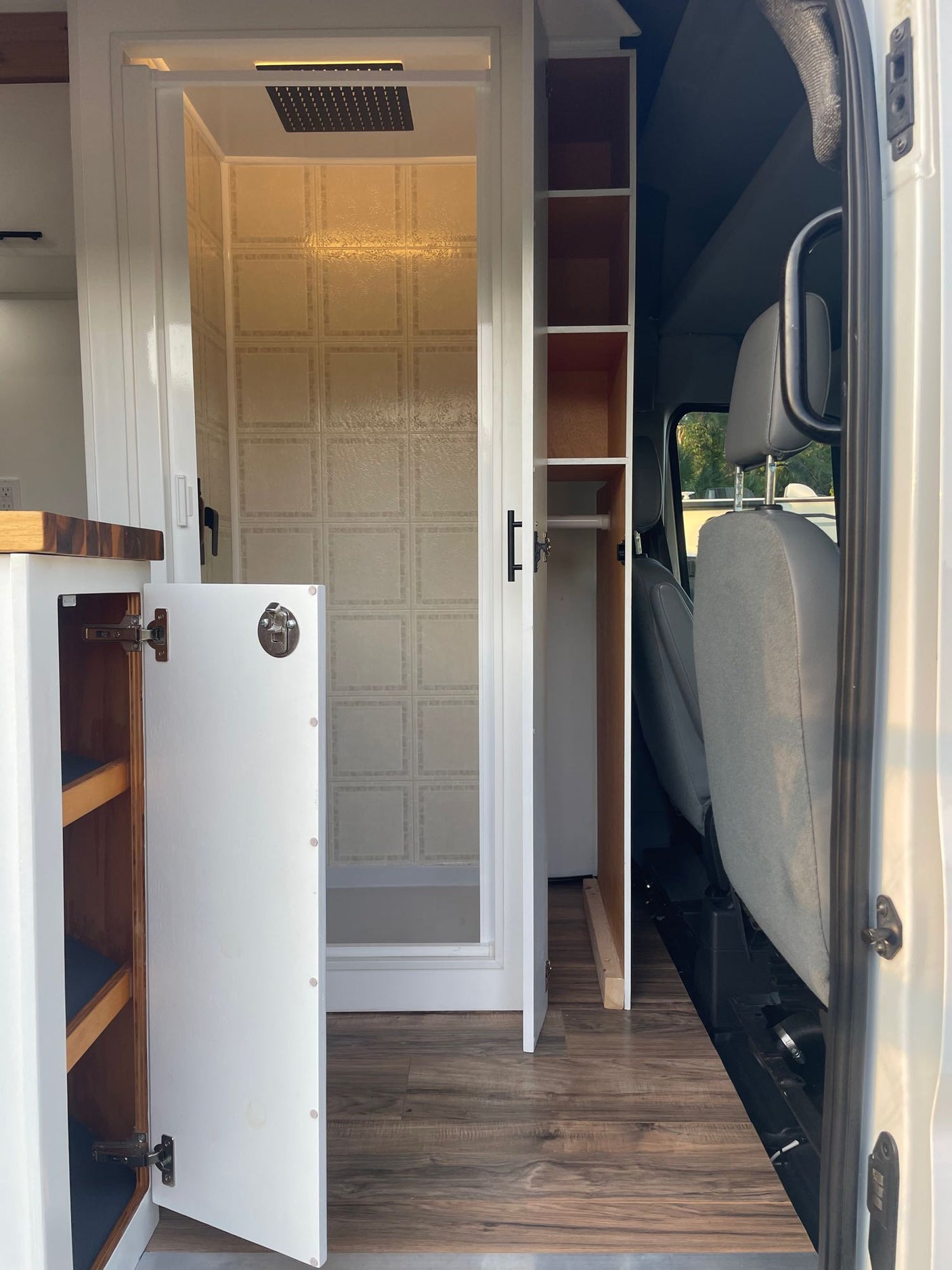 Ultimate Adventure Van with AC & Hot Shower, Battery bank, Queen Bed