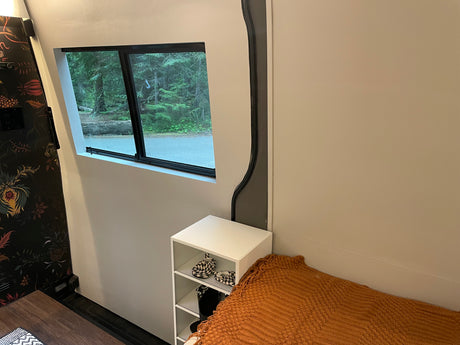 Like-New 2022 Sprinter 4x4 • Ultra-Low Miles • Premium Aluminum Build