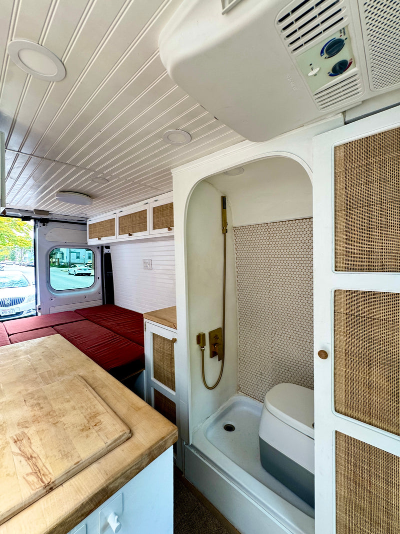 Starlink campervan: a digital nomad's dream machine! — photo 8