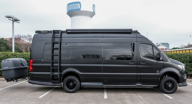  and rear ladder.|Sleek — photo 3