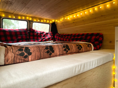 Hibernation Station - The Grizzly Cave Campervan! — photo 4