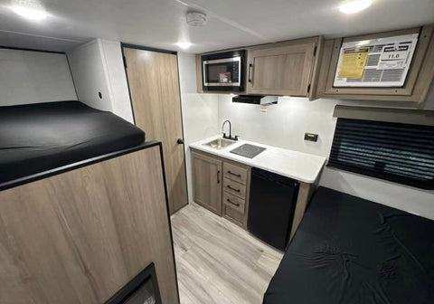 Adventure-Ready Coleman 13B | Sleeps 4 | Easy Tow | Family-Friendly overland rental