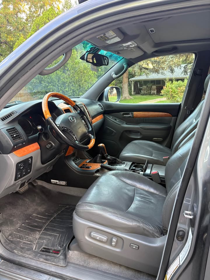 2005 Lexus GX · GX 470 Sport Utility 4D in Reno, NV (photo 6) — photo 6