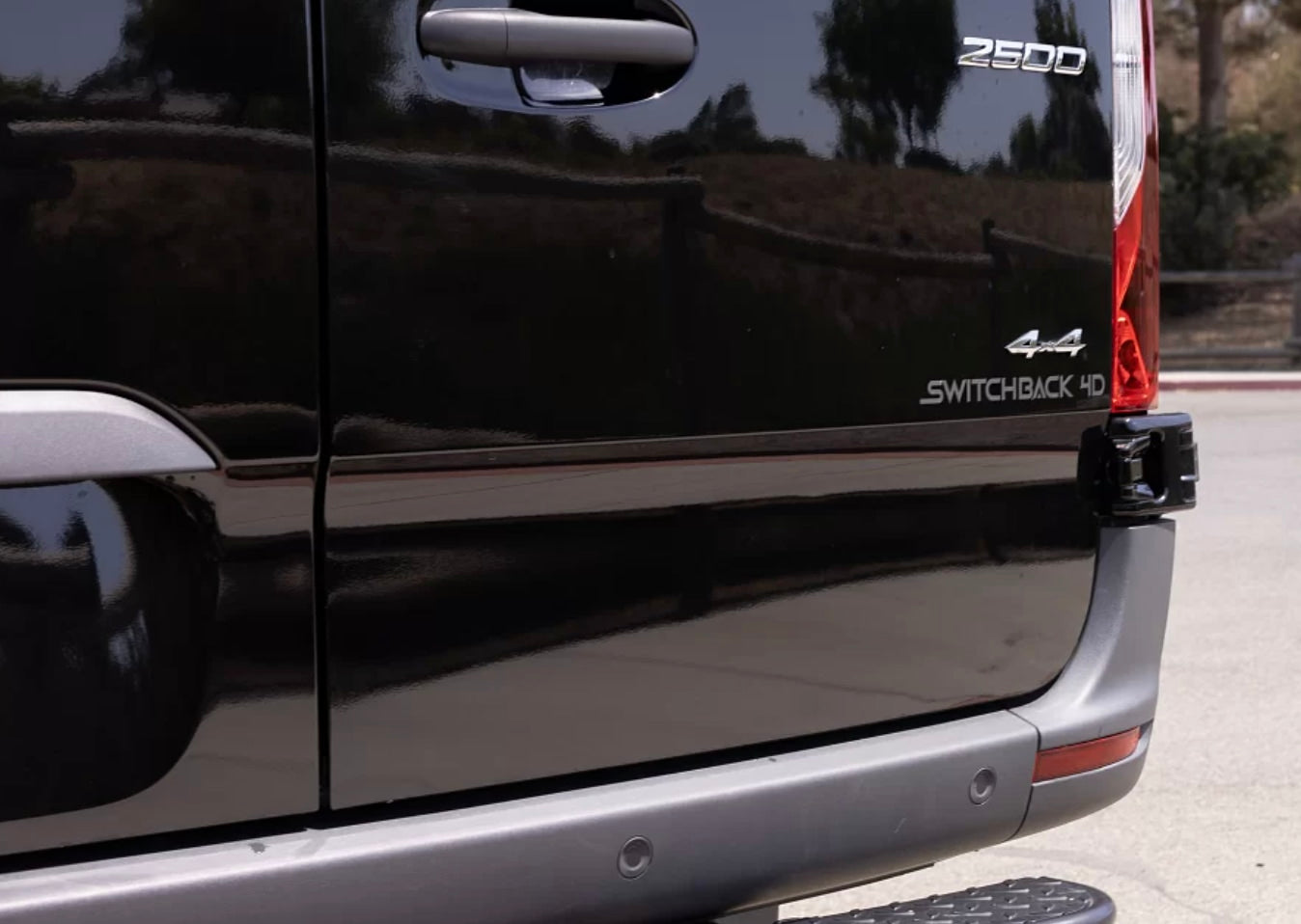 Black Knight: 2022 Vanworks Switchback 4D - GlampersCA — photo 14
