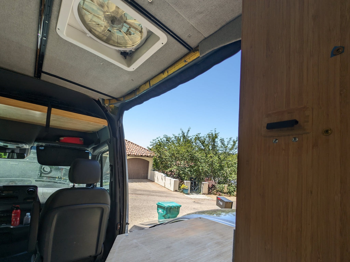  and front cockpit — photo 9