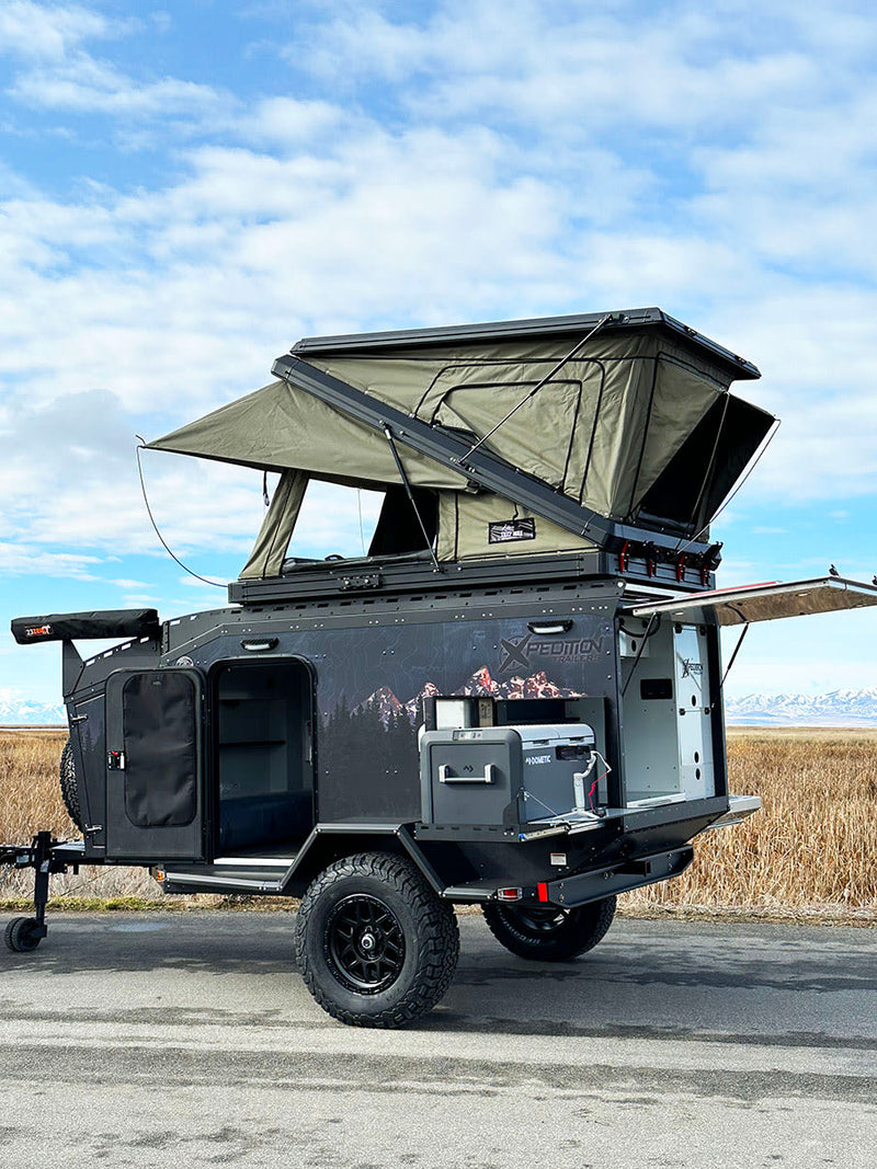 2024 Xpedition Voyager - Sleeps 4 with Roof top tent portal — photo 7