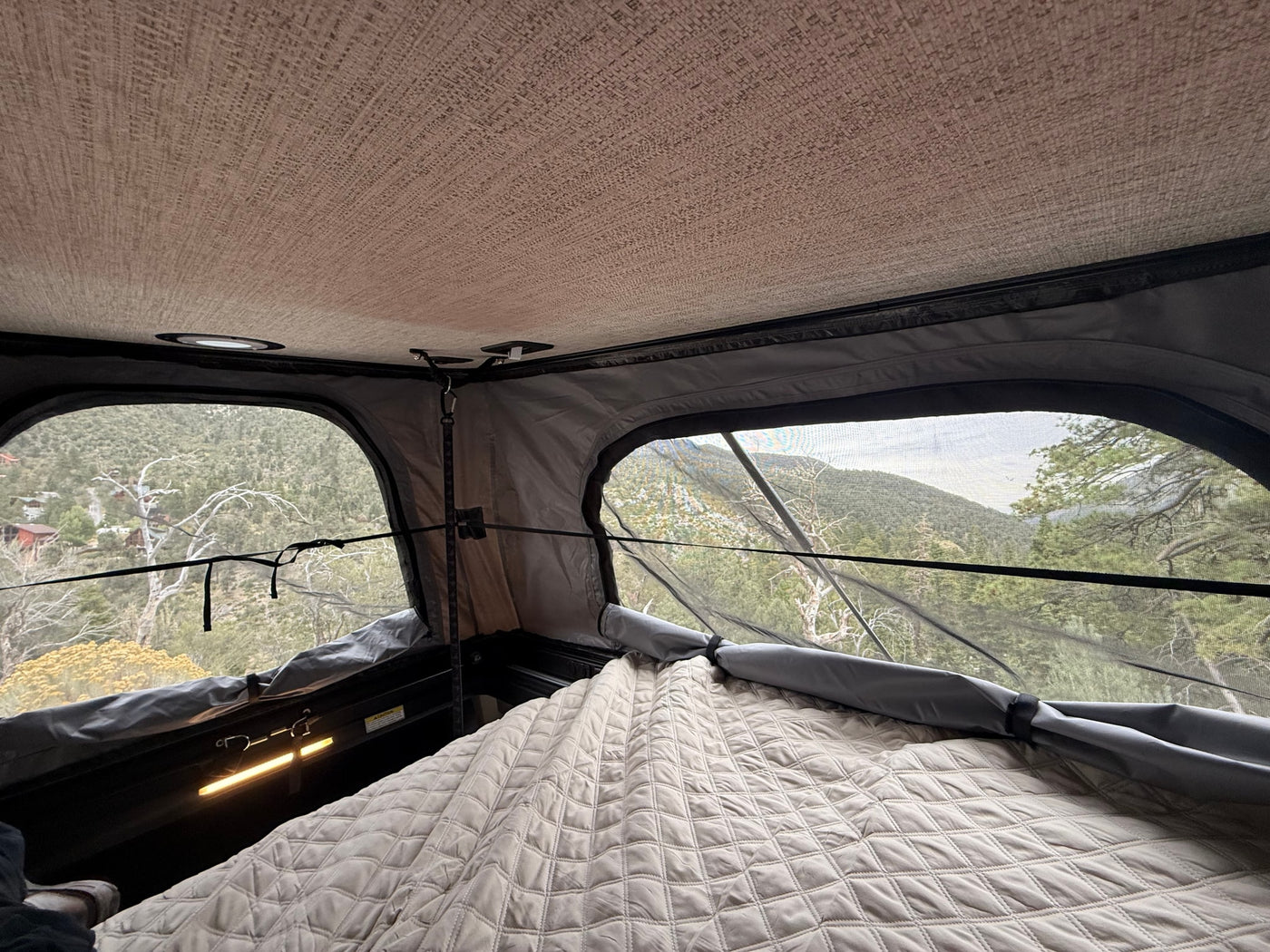  and flexible dining/seating areas.|This RV rental — photo 15