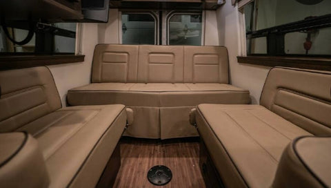 Mercedes-Benz Sprinter RV Coachman Galleria — photo 2