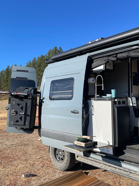 Full loaded 2022 Winnabago Revel — photo 2