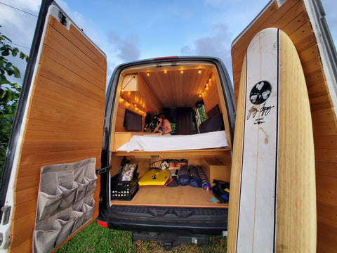 "Big Blue" - Custom Vintage Mercedes Campervan! — photo 4