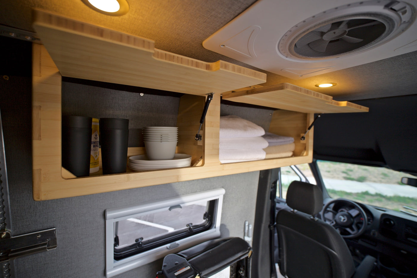  and seats. Open rear doors reveal a flat — photo 14