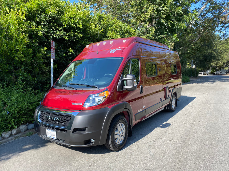 2022 Winnebago Solis