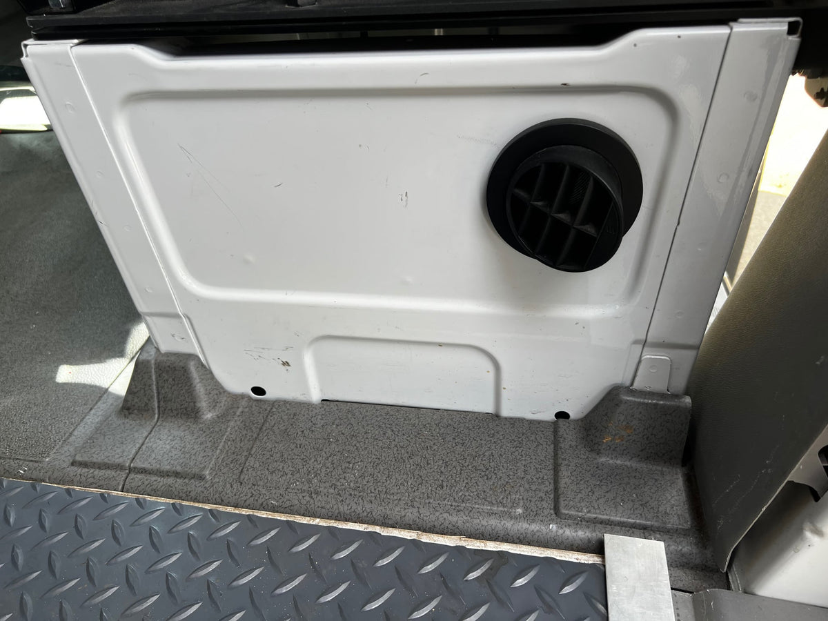  showing driver's seat — photo 12