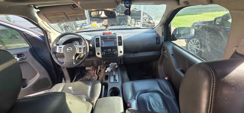 2015 nissan frontier proX in Stanley, MB (photo 5)