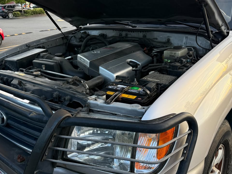 2000 Toyota Land Cruiser in Seattle, WA (photo 6)