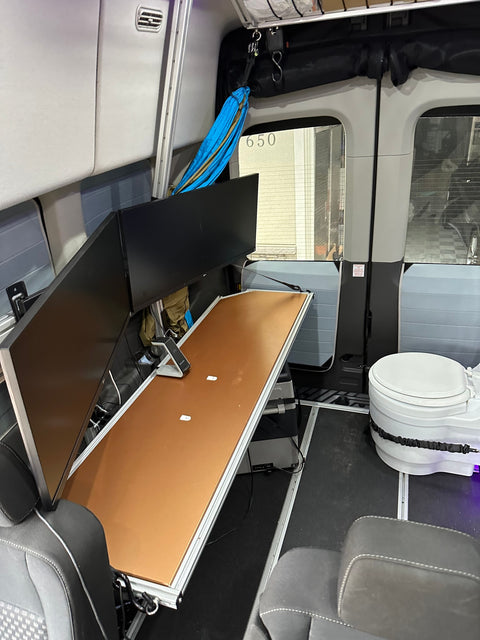 2023 Vandoit DO AWD HR 8 seats mobile office 920Ah LiFePo solar A/C — photo 3