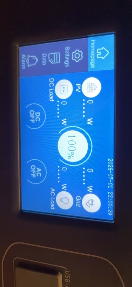 BLUETTI B300K 3072Wh and AC300 3000W Power Stations very little use — photo 2