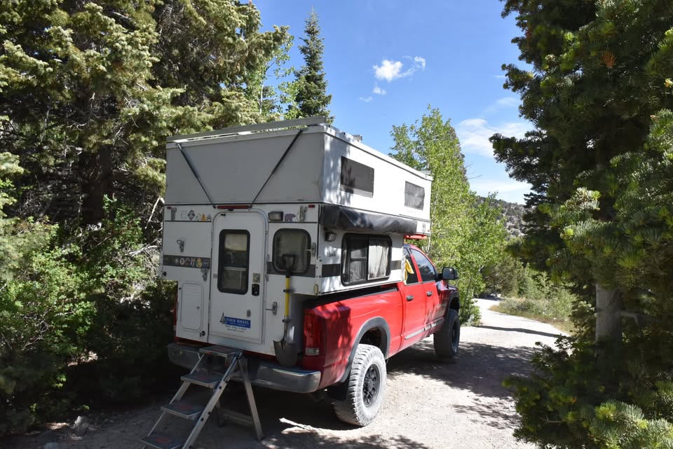 2015 Four Wheel Campers Hawk Slide In Camper 6.5’ Bed in Bountiful, UT (photo 2) — photo 2