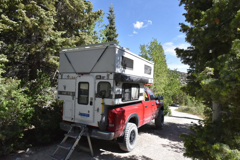 2015 Four Wheel Campers Hawk Slide In Camper 6.5’ Bed in Bountiful, UT (photo 2) — photo 2