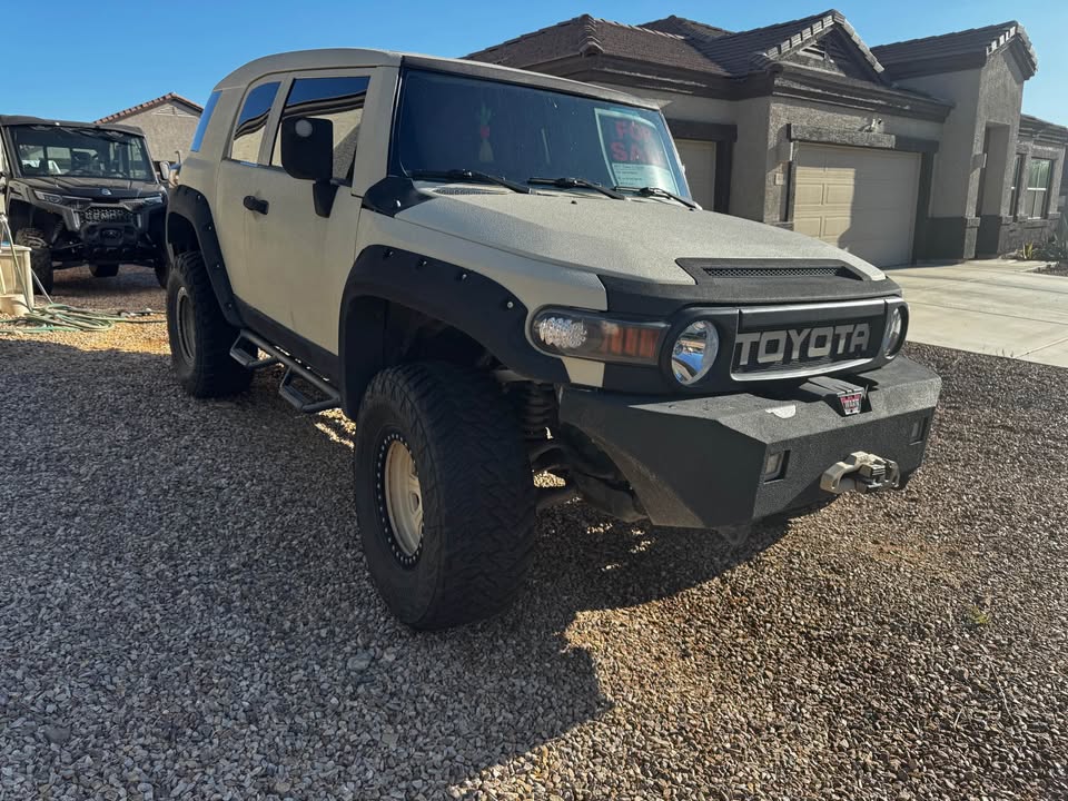 2012 Toyota FJ Cruiser · Sport Utility 2D in Vail, AZ (photo 3) — photo 3