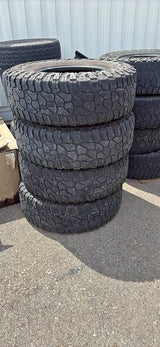 37/12.5/18 tires in Albuquerque, NM (photo 1)