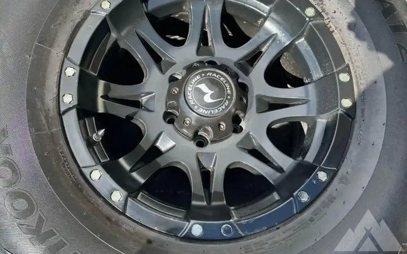 Raceline Wheels 17 inches Hankook 35 12.5 inches R — used set of wheels tires for sale (photo 4) — photo 4