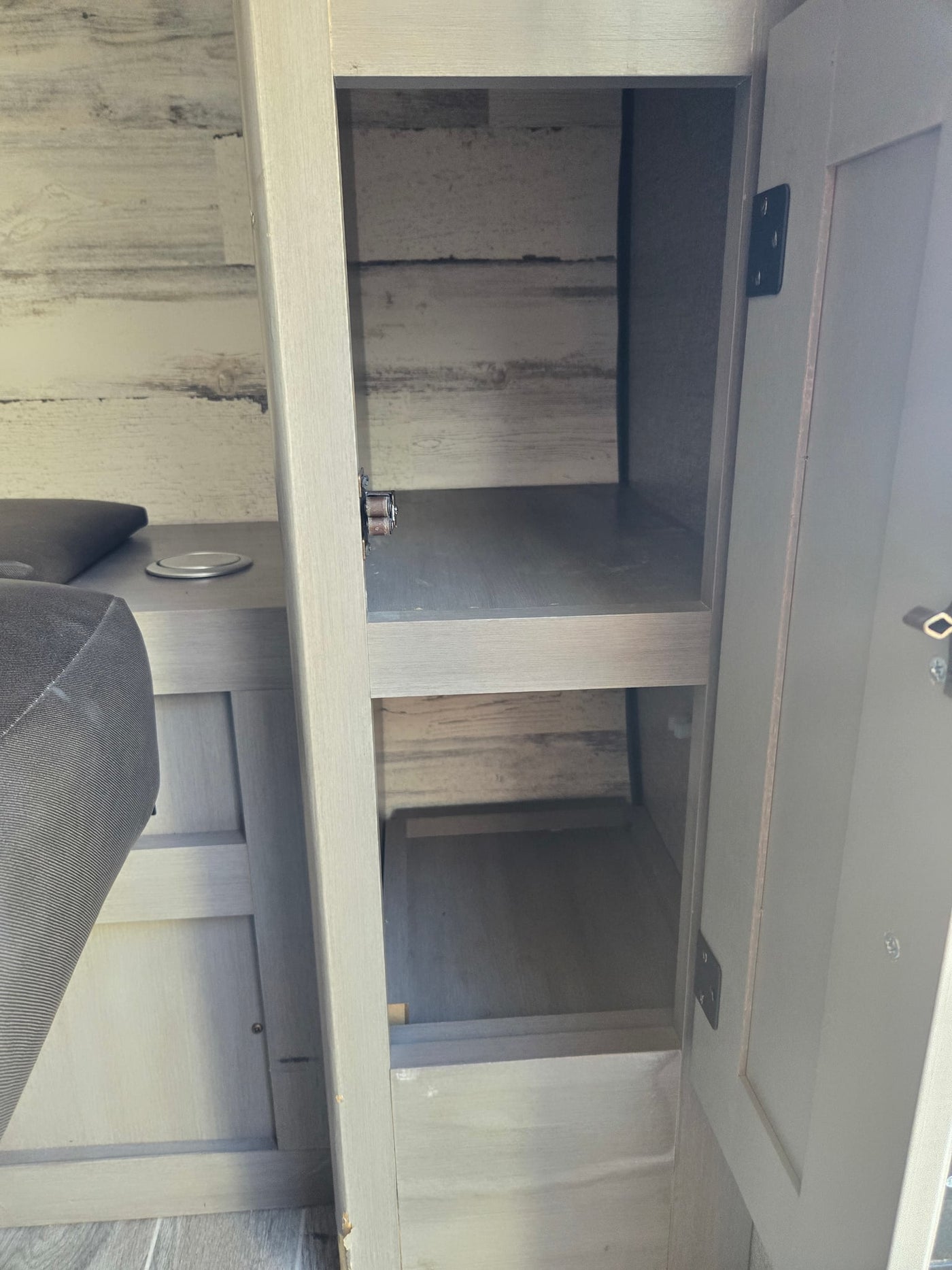  wood-look flooring — photo 7