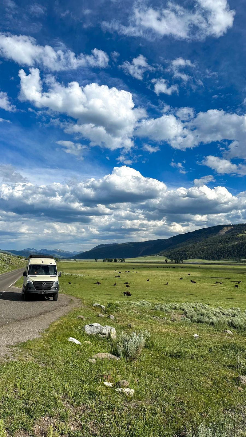 2024 4WD Winnebago Revel 44E "Judy" Unlimited Miles Montana + Starlink — photo 8