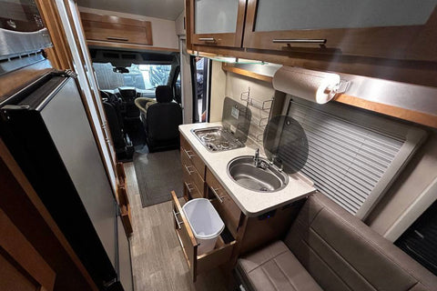 Luxury Adventure Van | Coachmen Beyond 22C | Off-Grid Ready — photo 3