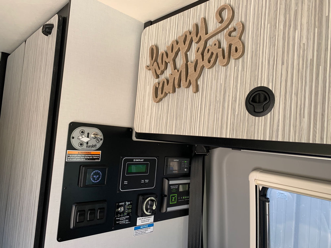 Extra Clean 2022 Winnebago Revel *Perfect* Couple's Getaway