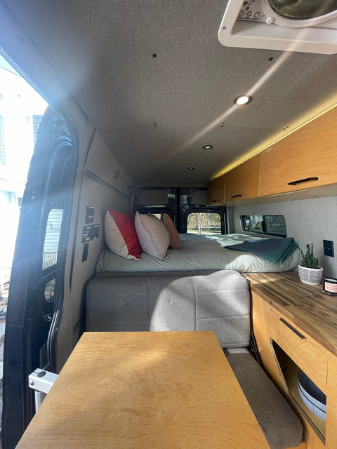 4x4 Sprinter Van — photo 4