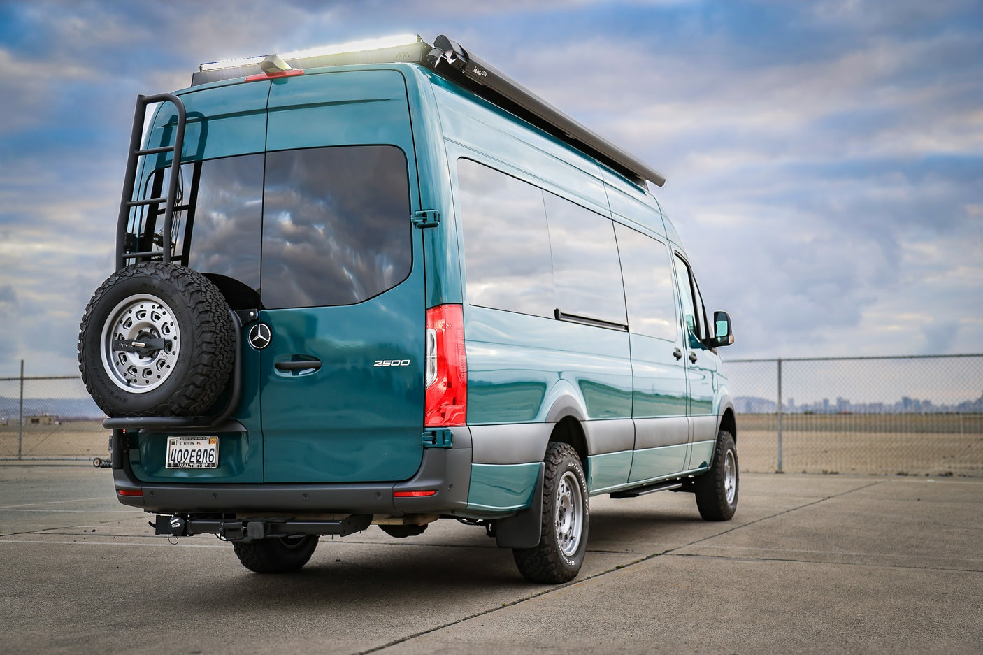 2023 Mercedes-Benz Sprinter (Green)