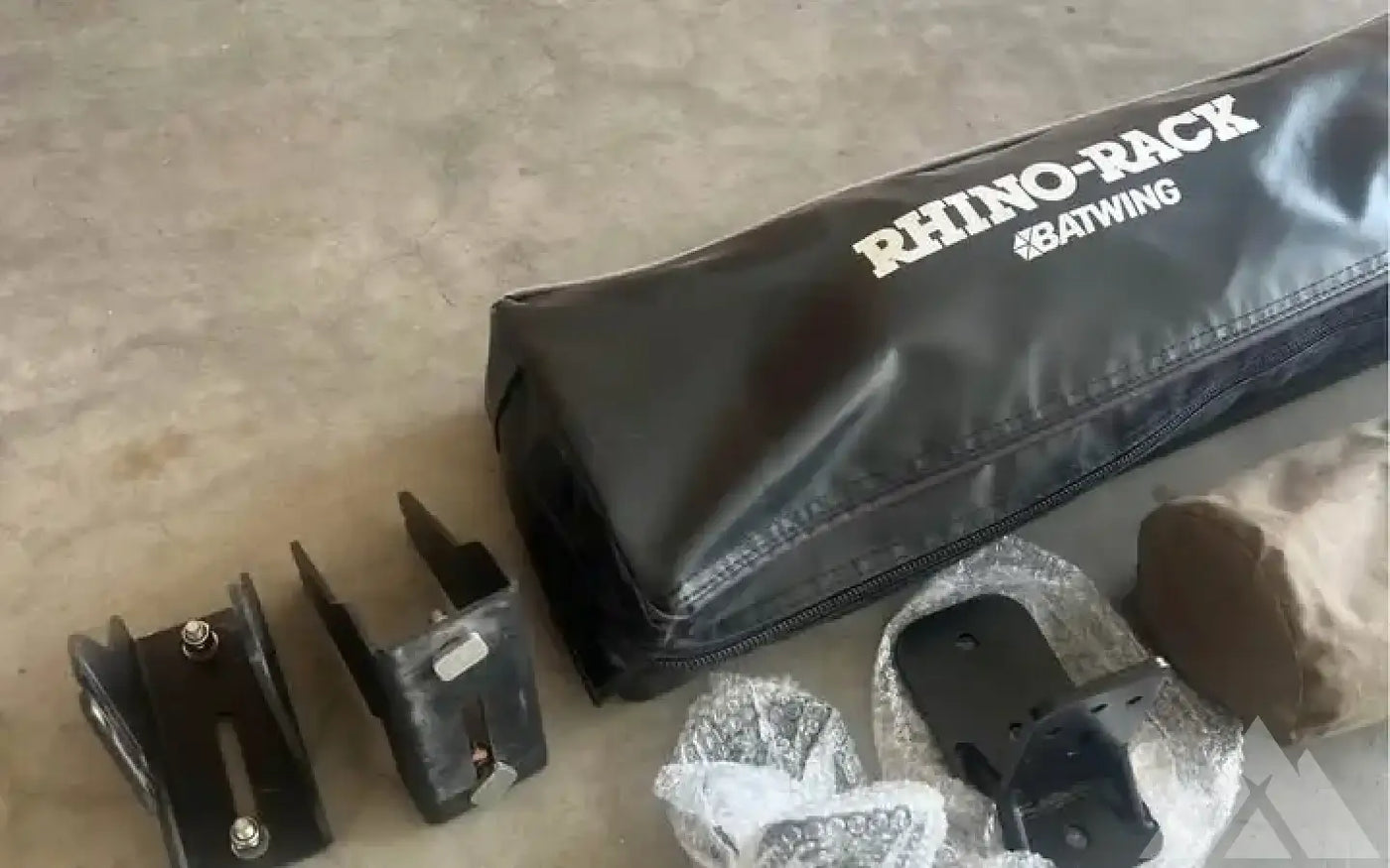 Rhino Rack Batwing - 270° Awning — used camp awnings for sale (photo 8) — photo 8