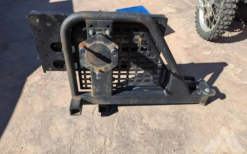 Rig'd swing out tire mount Toyota — used tire carriers & swing outs for sale (photo 3) — photo 3